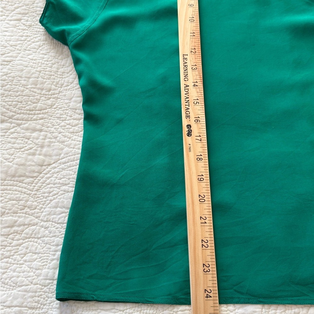 Silk Short Sleeve Top. Soft and luxurious. - Picture 6 of 6